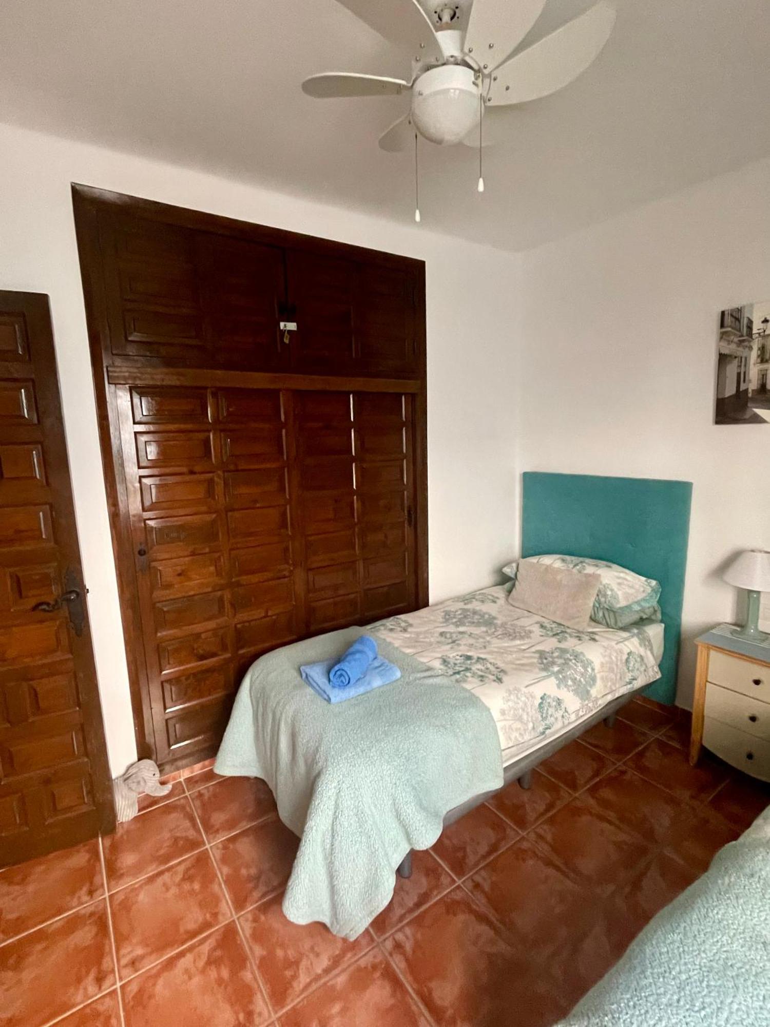 Casa Familiar In Punta Lara *